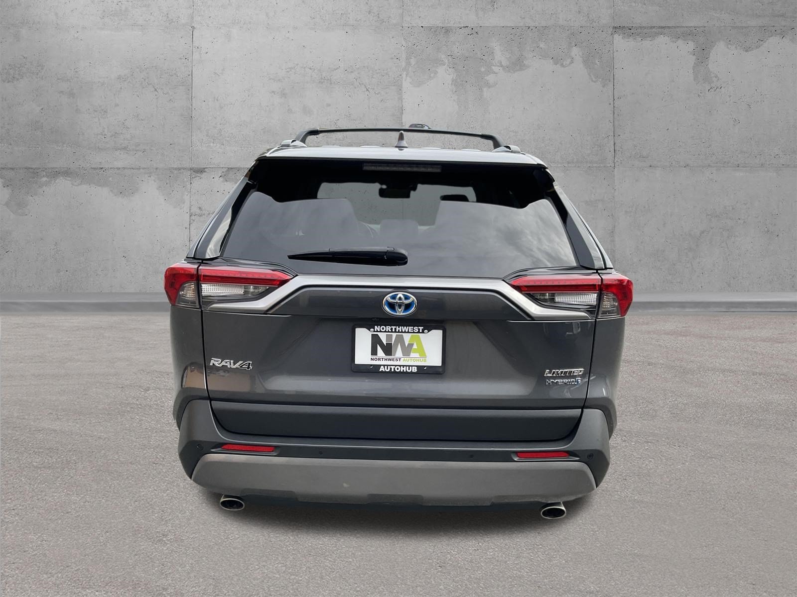 Used 2021 Toyota RAV4 Limited AWD/4WD image 4