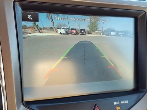 Used 2014 Lincoln MKX FWD w/ Equipment Group 101A image 22