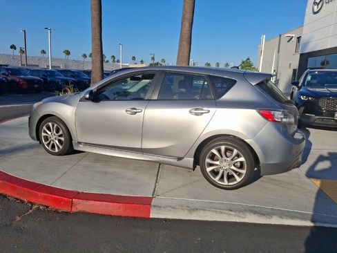 Used 2011 MAZDA MAZDA3 s Grand Touring w/ Tech Pkg FWD image 17