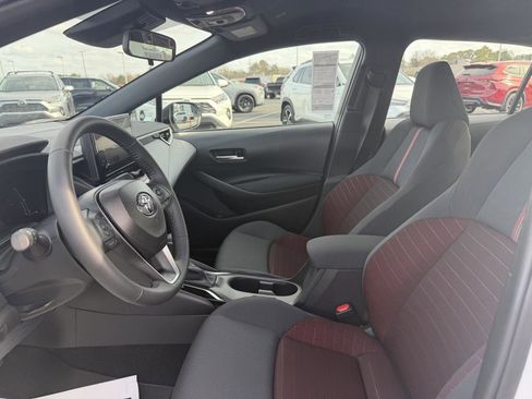 Used 2026 Toyota Corolla SE image 12