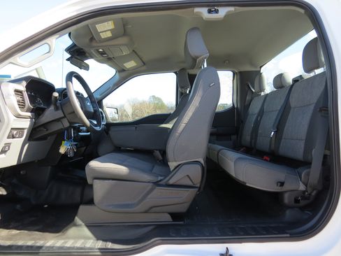 Used 2022 Ford F150 XL image 15