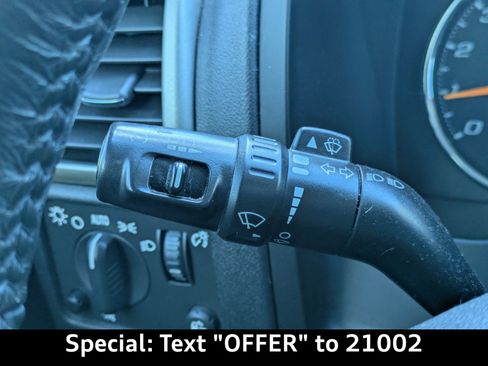 Used 2007 Chevrolet Colorado LT image 25