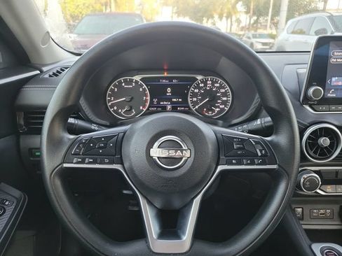 Used 2024 Nissan Sentra SV FWD image 14