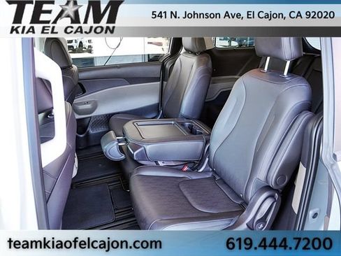 Certified 2026 Kia Carnival EX FWD image 16
