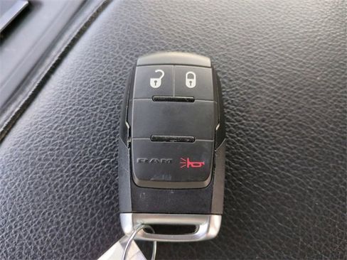 Used 2024 RAM 3500 Big Horn image 32