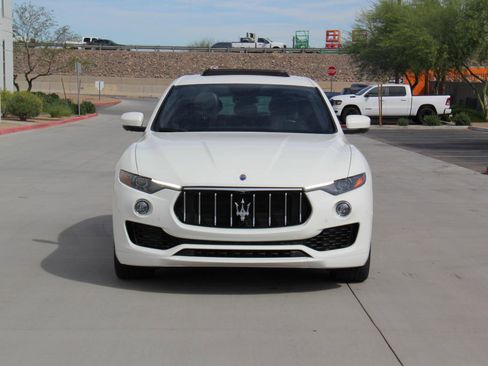 Used 2020 Maserati Levante S image 2