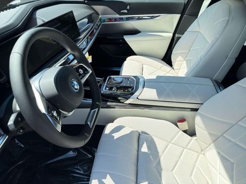 New 2026 BMW i7 xDrive60 AWD/4WD image 5