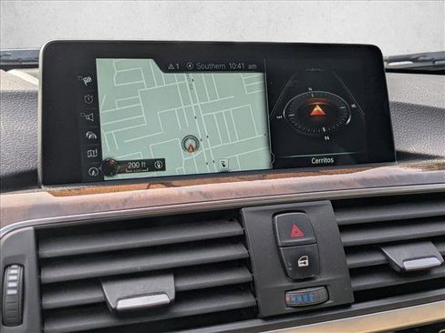 Used 2017 BMW 330e image 12