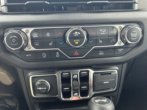 New 2025 Jeep Wrangler Sport S image 15