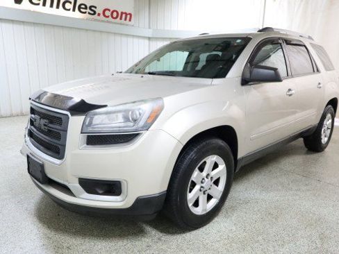 Used 2015 GMC Acadia SLE image 2