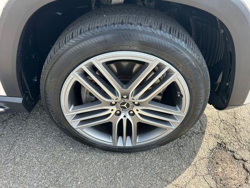 Used 2022 Mercedes-Benz GLS 450 4MATIC image 12