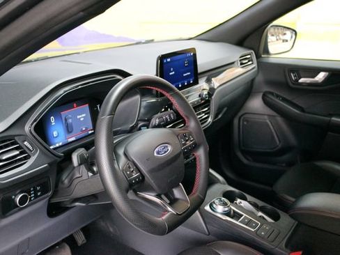 Used 2025 Ford Escape ST-Line AWD/4WD image 16
