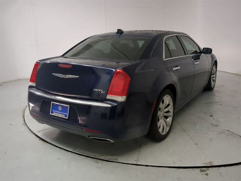 Used 2017 Chrysler 300 C w/ Safetytec Plus Group image 6