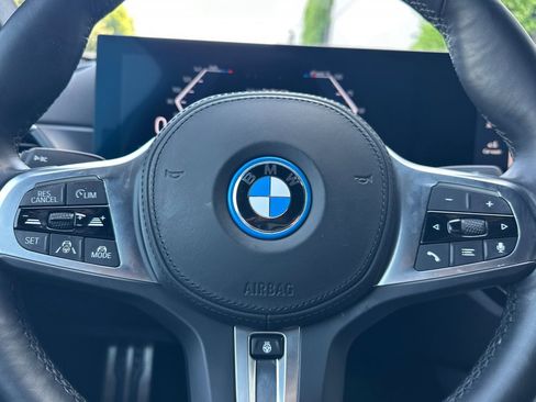 Certified 2023 BMW i4 eDrive40 w/ M Sport Package image 29