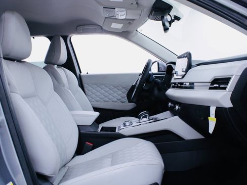 Used 2023 Mitsubishi Outlander SEL image 26