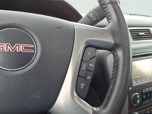 Used 2013 GMC Yukon SLT image 15