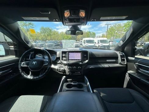 Used 2022 RAM 1500 Big Horn w/ Night Edition image 4