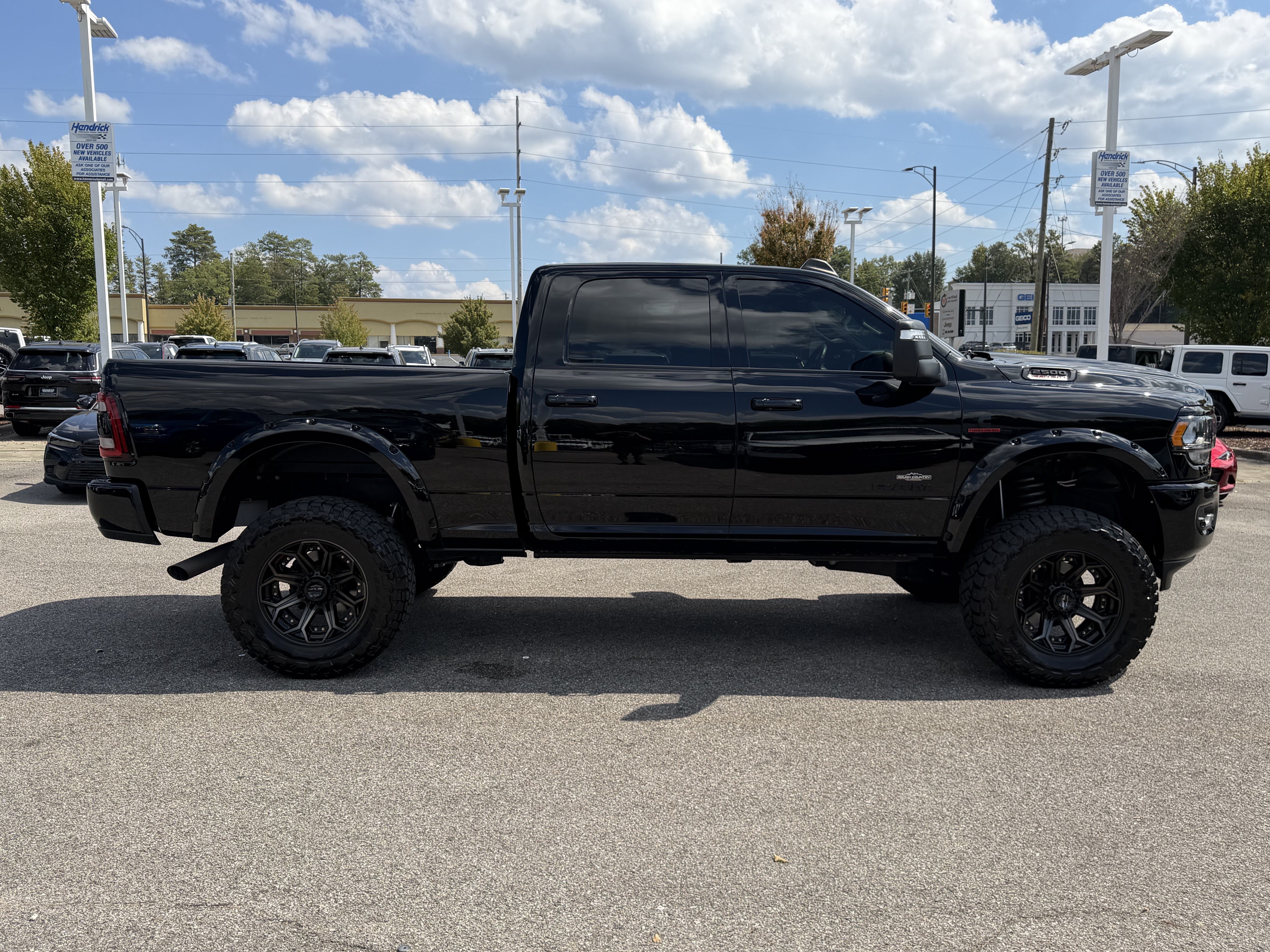 Used 2024 RAM 2500 Big Horn w/ Night Edition AWD/4WD image 11