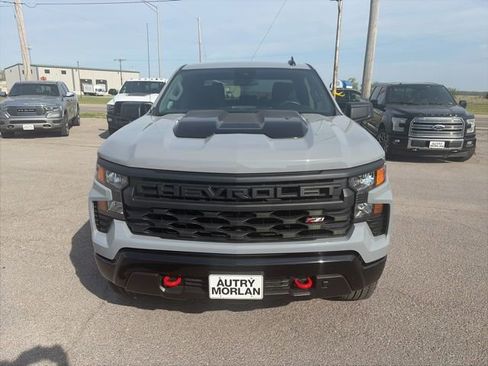 Used 2025 Chevrolet Silverado 1500 Custom Trail Boss image 9