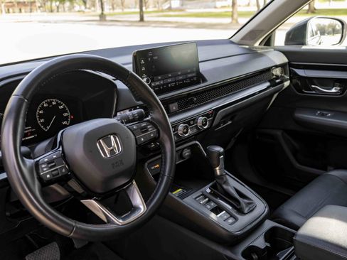Used 2025 Honda CR-V EX-L image 16