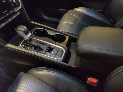 Used 2019 Hyundai Santa Fe AWD image 26