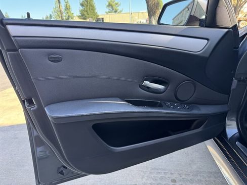 Used 2010 BMW 535i Sedan image 32