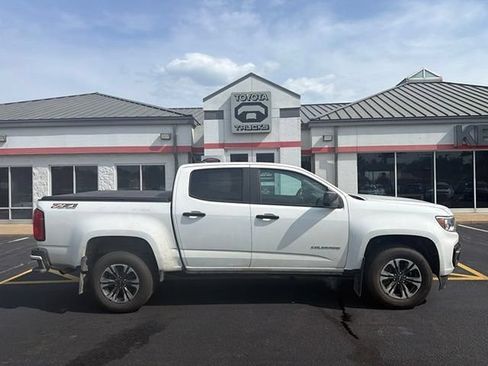 Used 2022 Chevrolet Colorado Z71 AWD/4WD image 13
