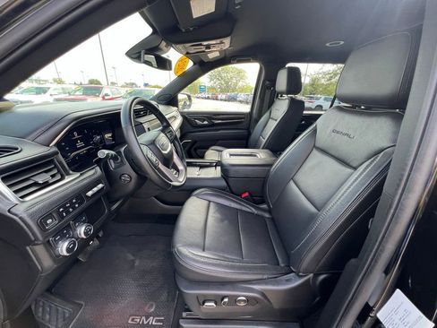 Used 2024 GMC Yukon Denali image 17