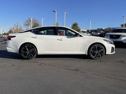 New 2025 Nissan Altima 2.5 SR w/ SR Premium Package image 2