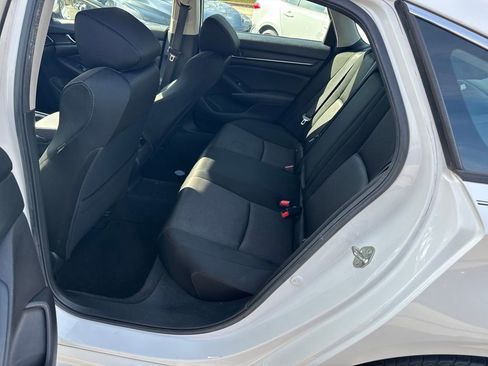 Used 2020 Honda Accord EX image 17