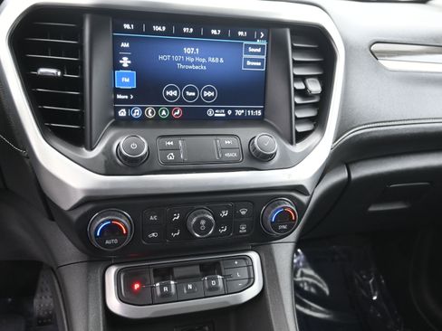 Used 2023 GMC Acadia SLT image 20