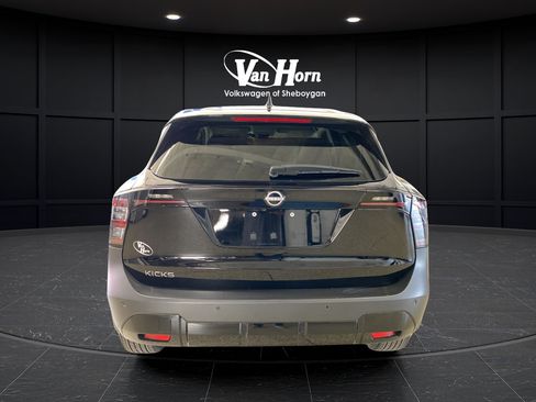 Used 2025 Nissan Kicks SV FWD image 6