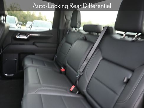 Used 2024 GMC Sierra 1500 SLT image 21