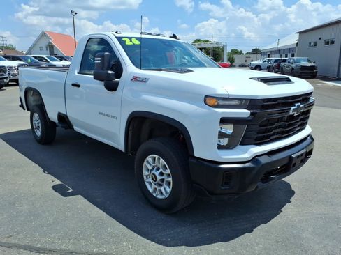 Used 2026 Chevrolet Silverado 2500 W/T w/ WT Convenience Package AWD/4WD image 3