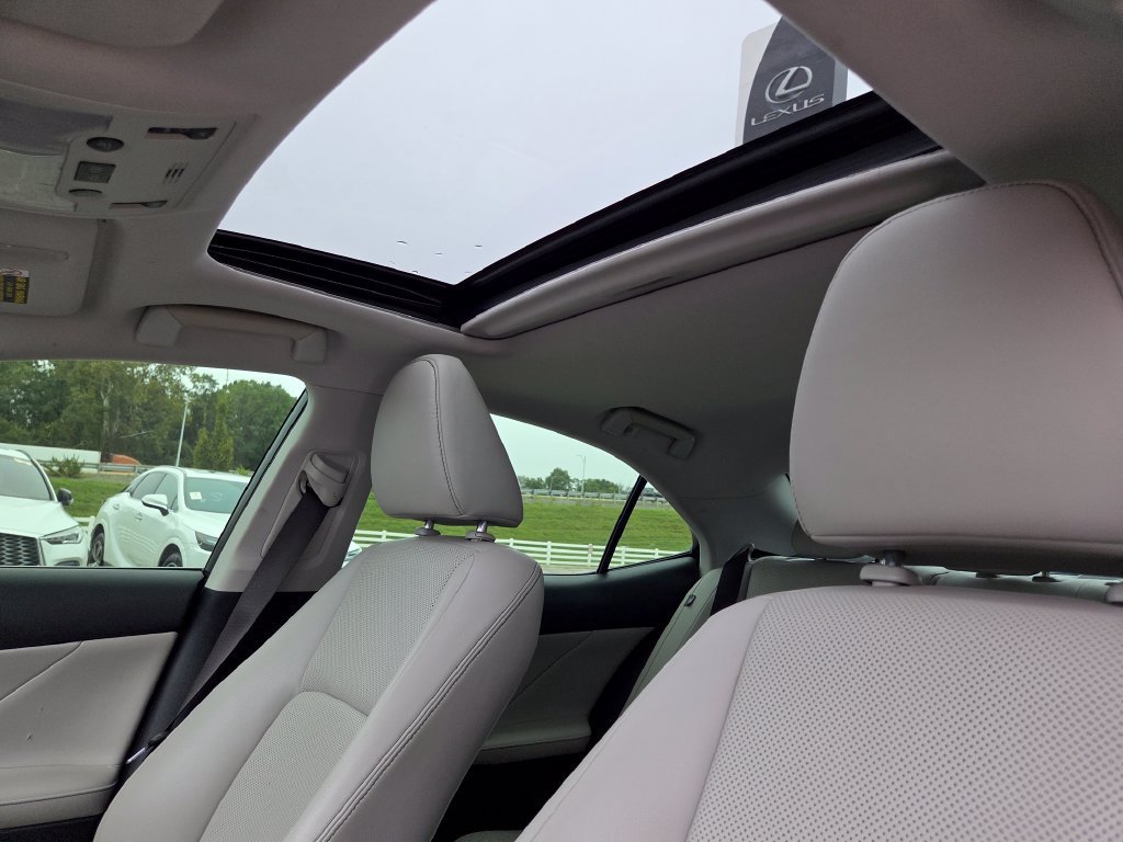Used 2014 Lexus IS 250 AWD w/ Navigation Package image 8