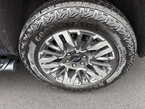 Used 2025 Chevrolet Tahoe Z71 image 28