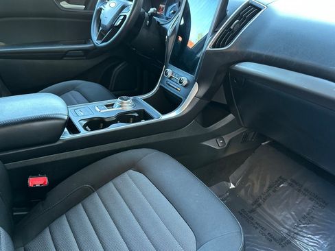 Used 2024 Ford Edge SE w/ Black Appearance Package AWD/4WD image 19
