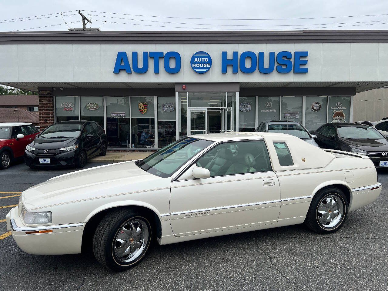 Used 1999 Cadillac Eldorado w/ Comfort/Convenience Pkg FWD image 1