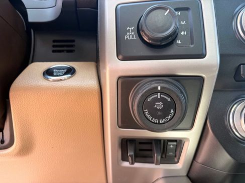 Used 2018 Ford F150 Lariat w/ Equipment Group 502A Luxury AWD/4WD image 32