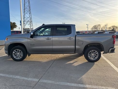 Used 2024 Chevrolet Silverado 1500 LT image 4
