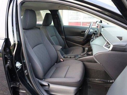 Used 2025 Toyota Corolla LE FWD image 23
