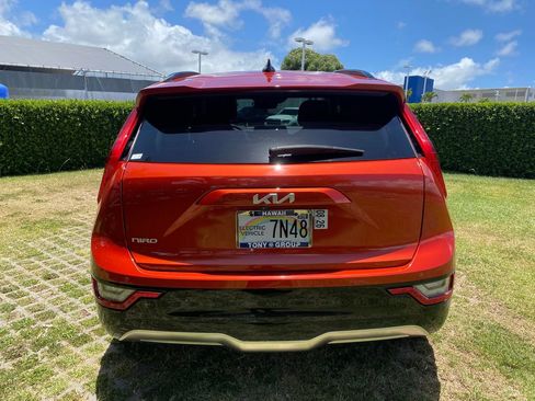 Used 2023 Kia Niro Wave FWD image 6