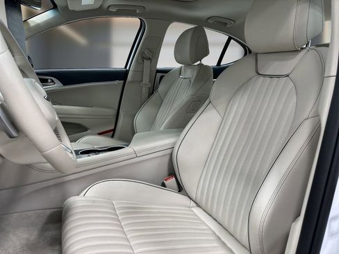 Certified 2026 Genesis G70 2.5T Prestige RWD image 7