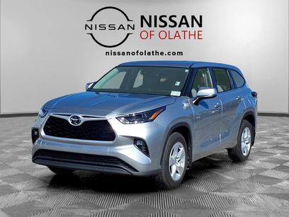 Used 2024 Toyota Highlander LE