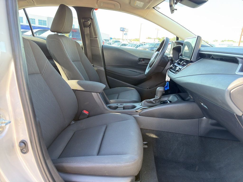 Used 2024 Toyota Corolla LE FWD image 22