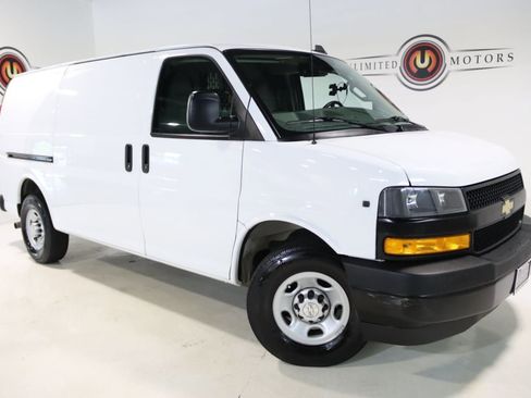 Used 2019 Chevrolet Express 3500 w/ Driver Convenience Package RWD image 59