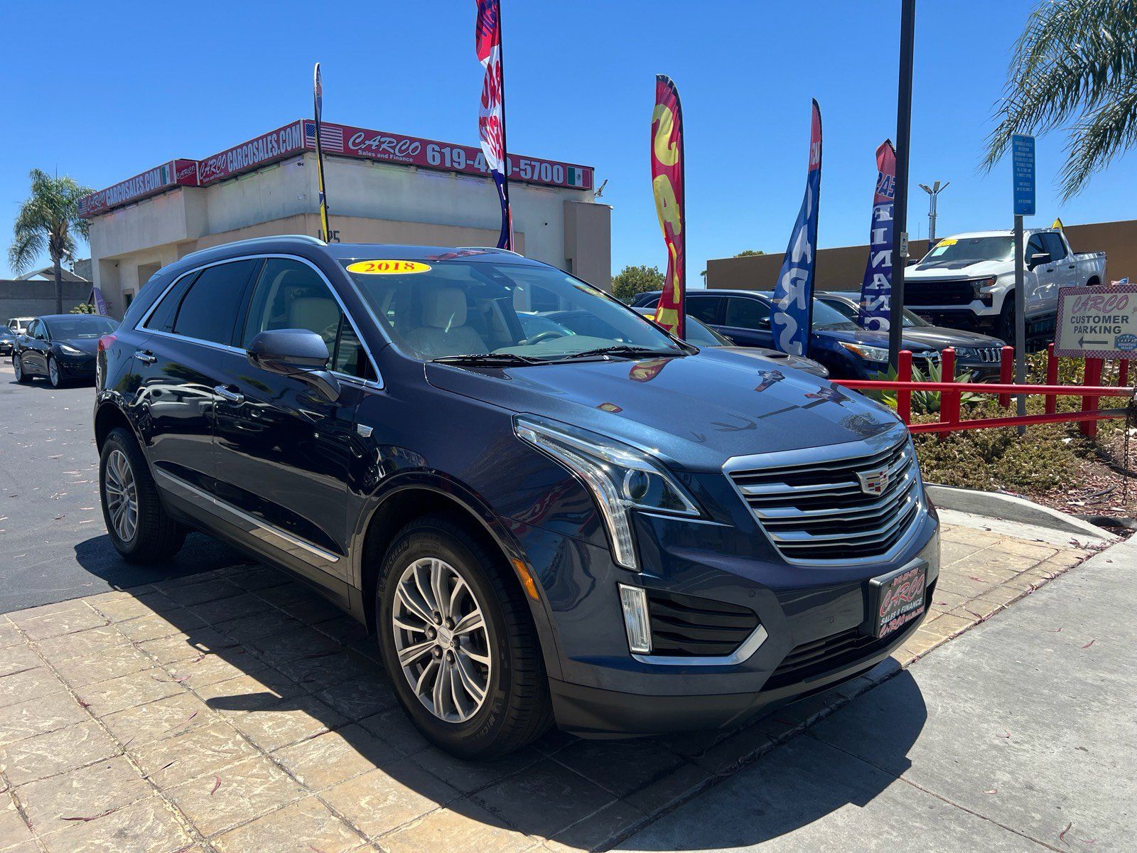 Used 2018 Cadillac XT5 Luxury w/ Driver Awareness Package AWD/4WD image 2