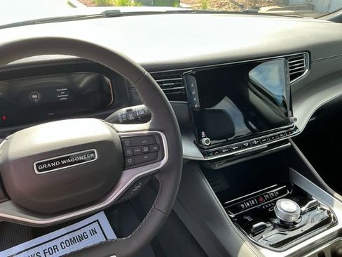 New 2026 Jeep Grand Wagoneer 4WD image 22