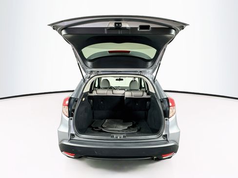 Used 2018 Honda HR-V EX image 28