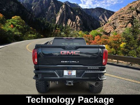 Used 2023 GMC Sierra 3500 Denali w/ Denali Ultimate Package image 6